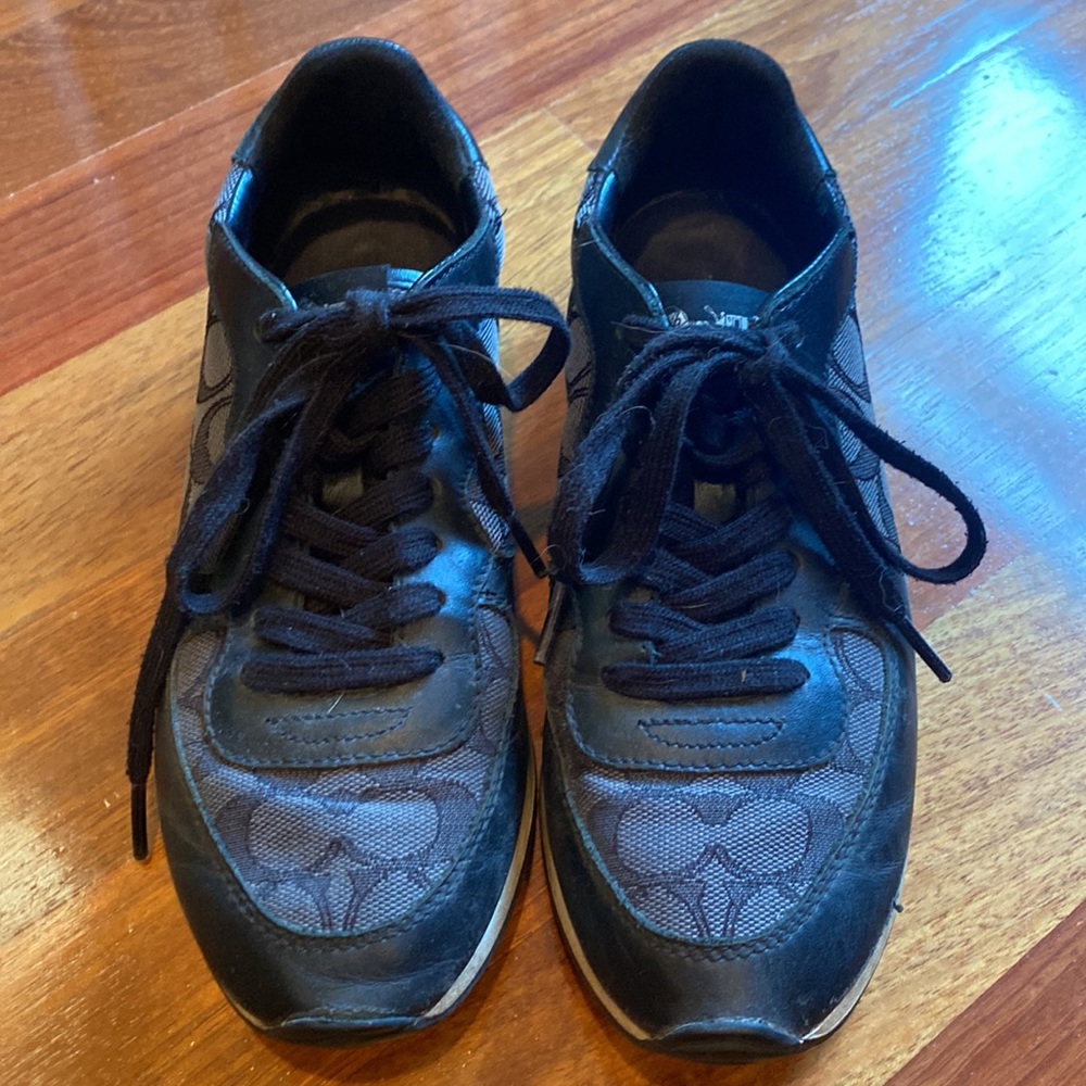 Ladies Coach sneakers!